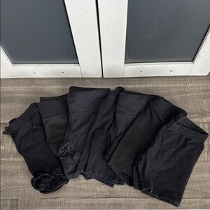 Bundle of 7 Black Play Shorts Girls’ 4-5T